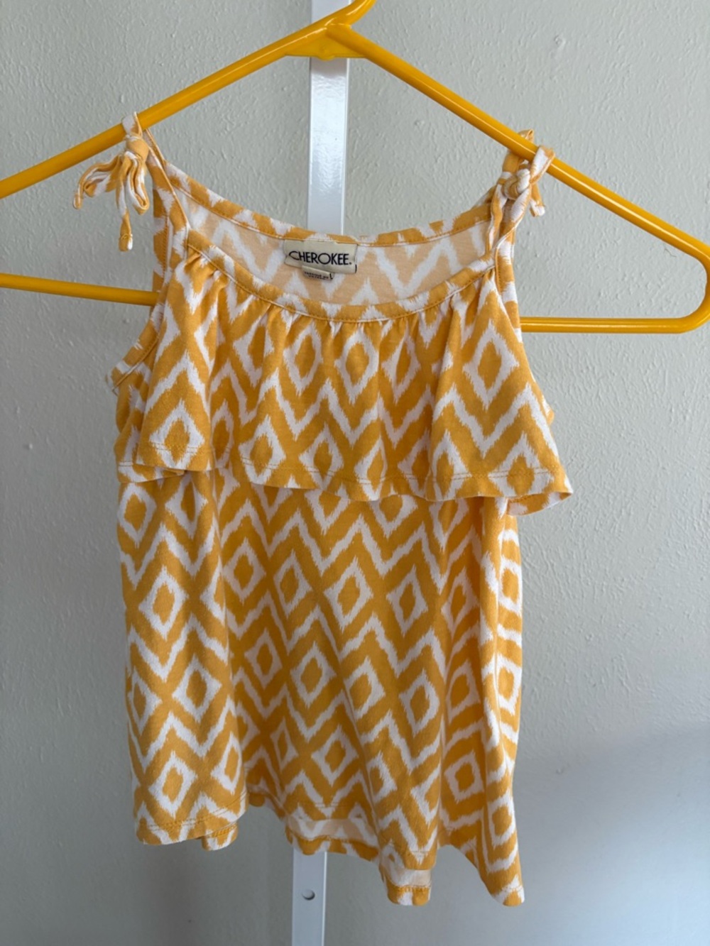 Childs Size Medium 7-8 Cherokee Yellow & White Diamond-Print Ruffle Tank